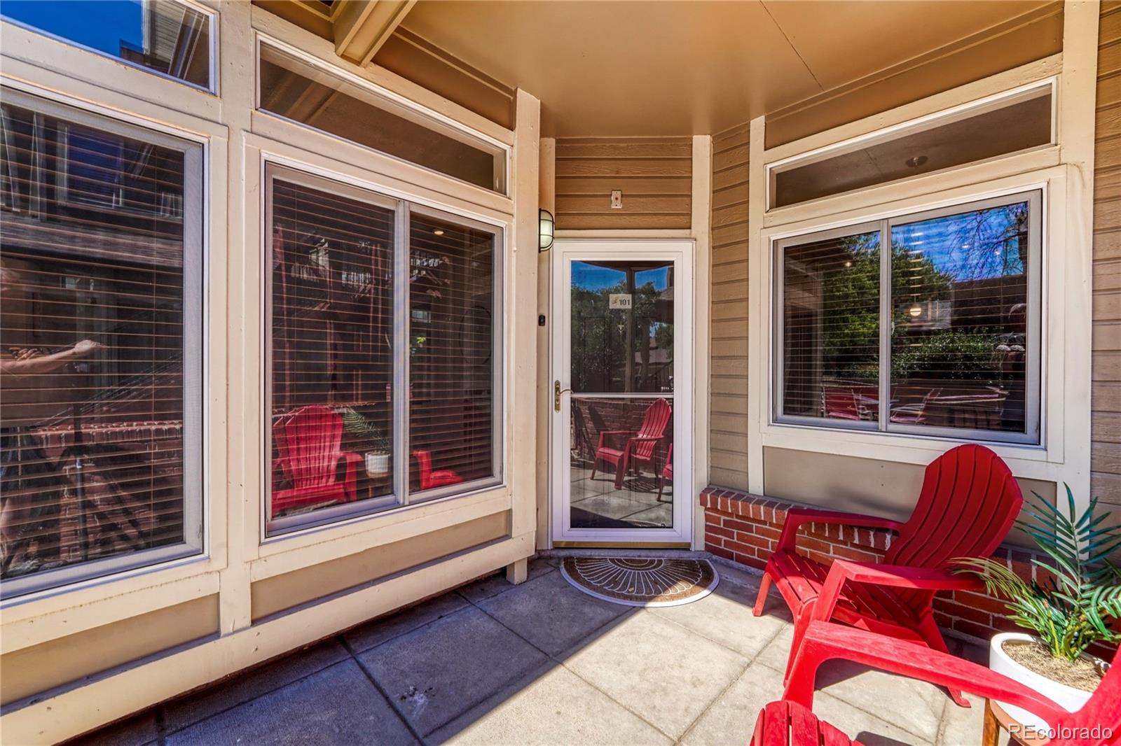 6001 S Yosemite Street Unit: B101