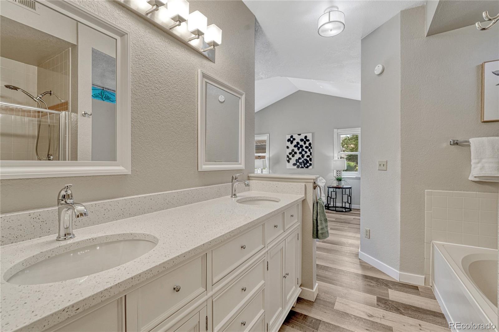 6001 S Yosemite Street Unit: B101