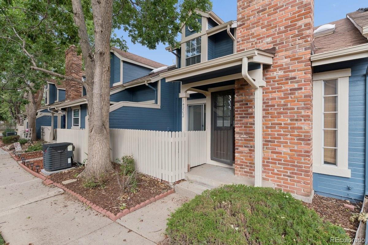 14202 E Radcliff Circle
