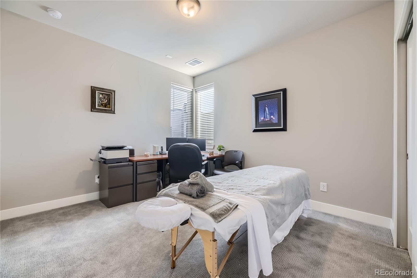 4673 W 50th Place
