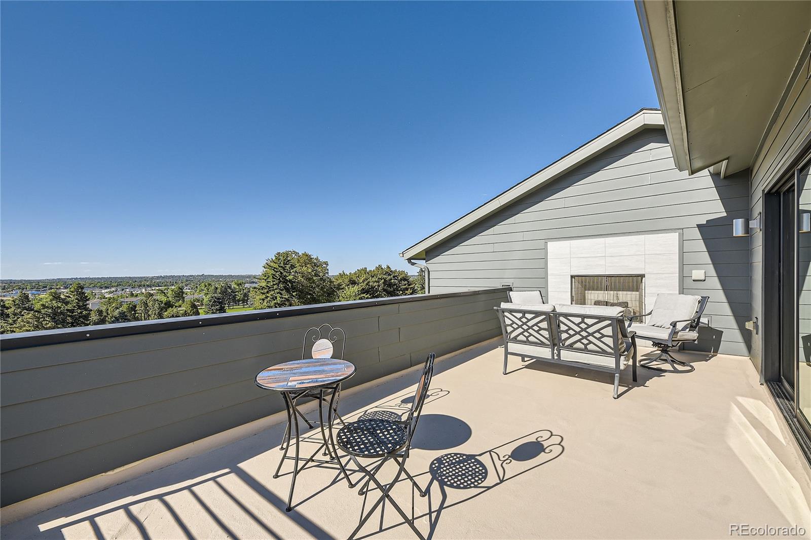 4673 W 50th Place