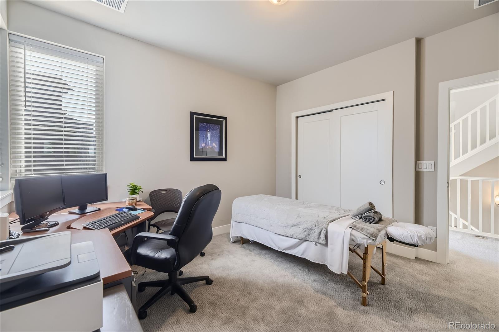 4673 W 50th Place