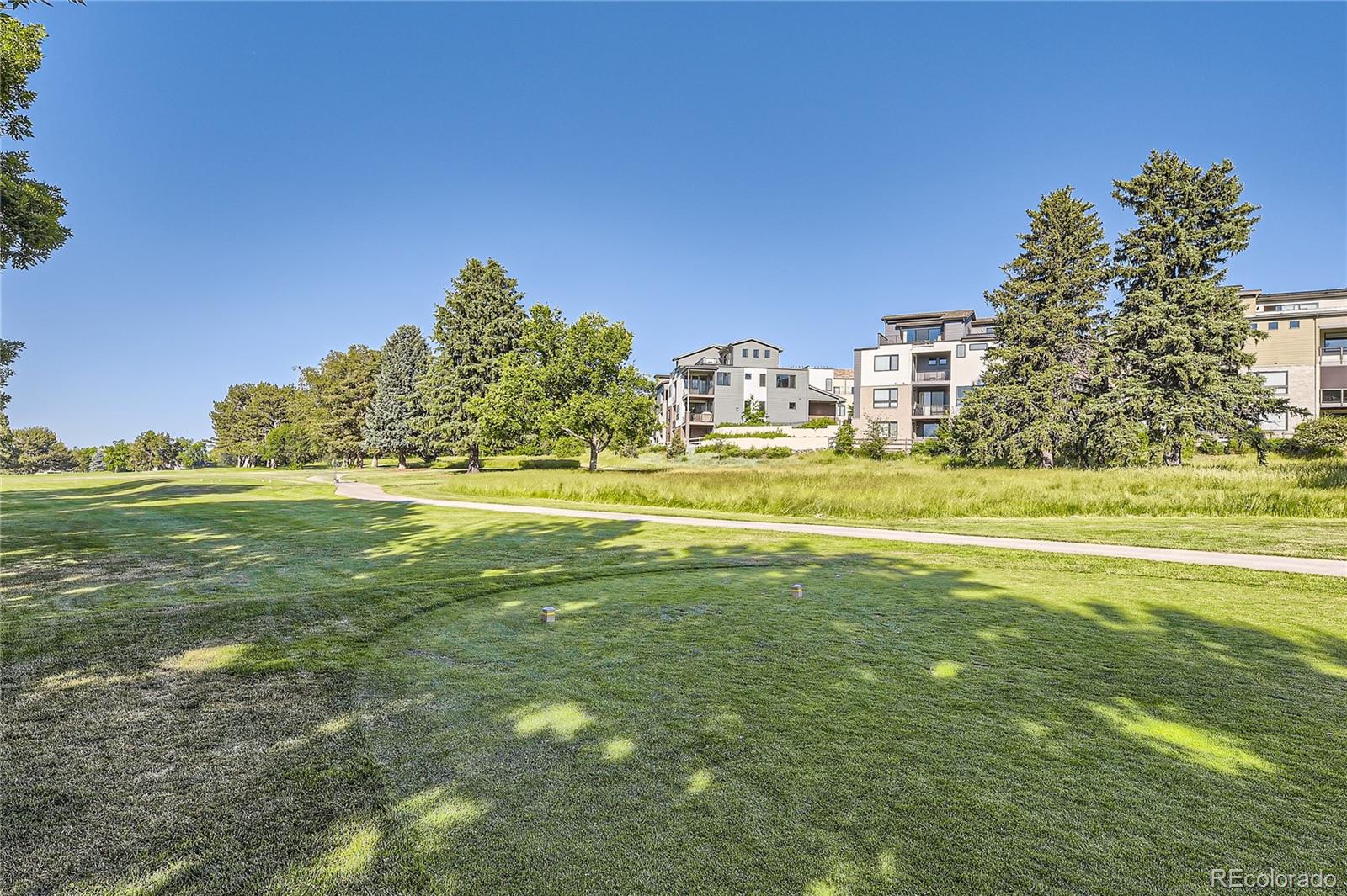 4673 W 50th Place