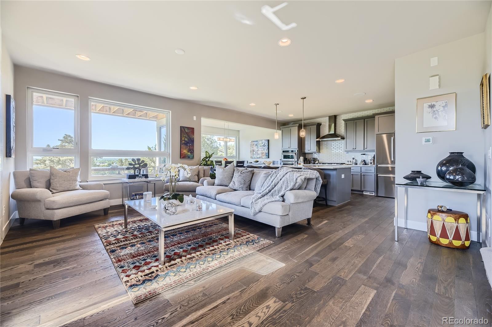 4673 W 50th Place