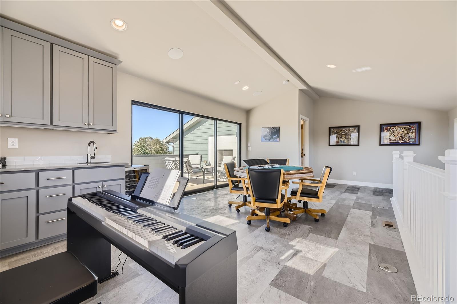 4673 W 50th Place