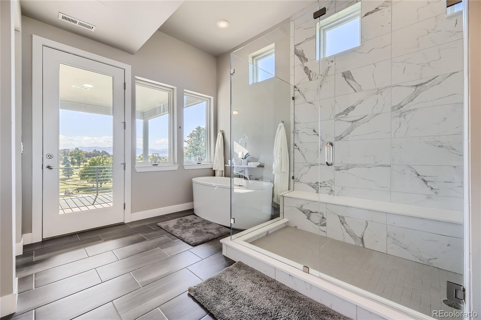 4673 W 50th Place