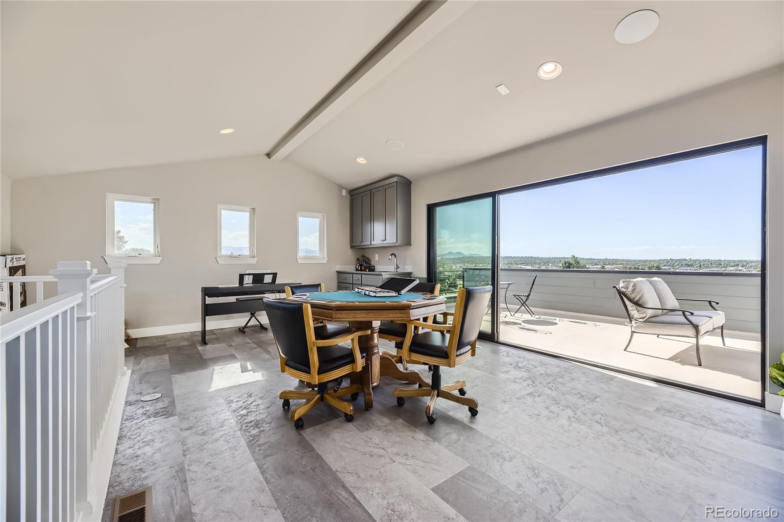 4673 W 50th Place