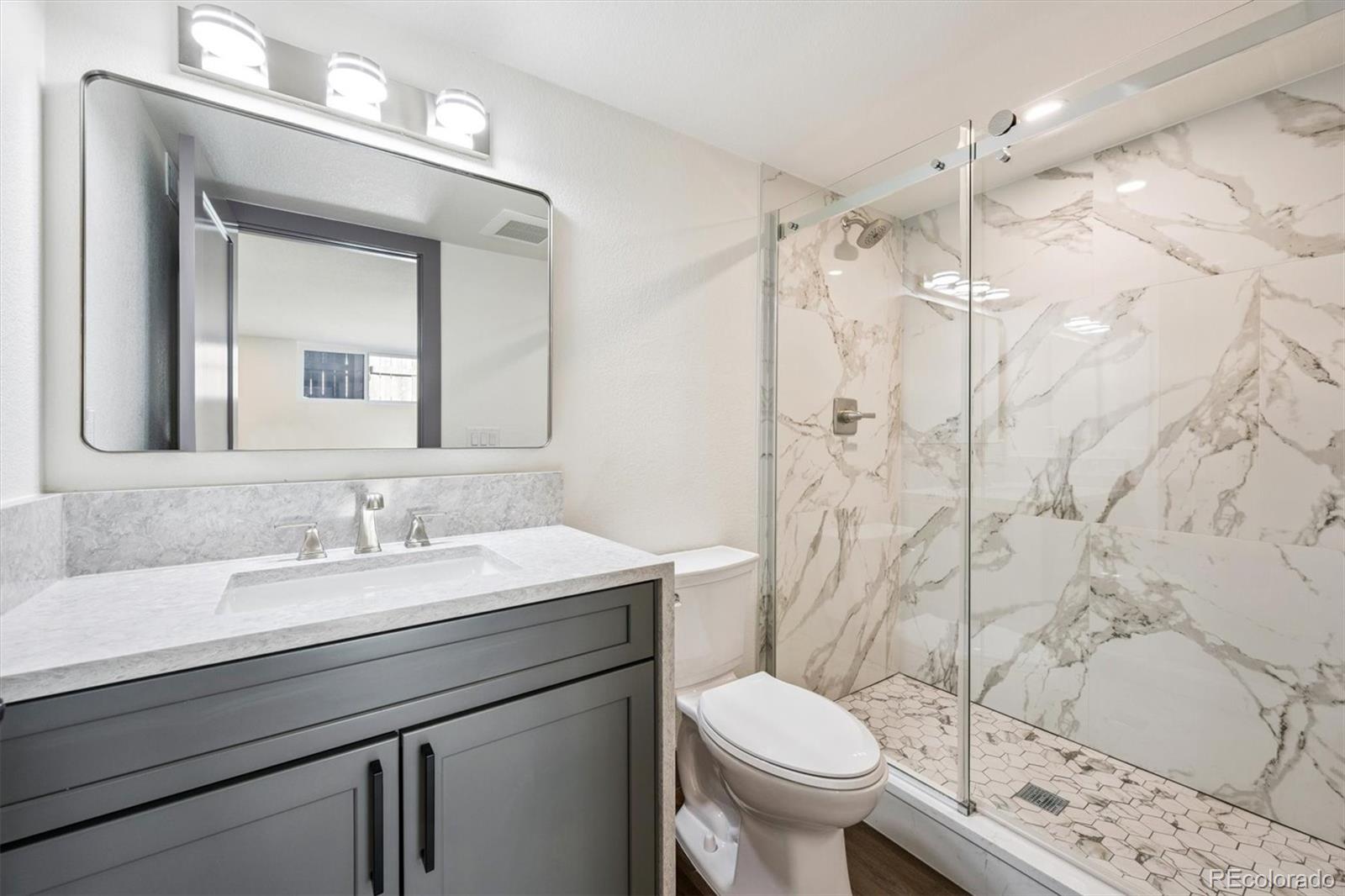 3323 Poplar Street Unit: 3323