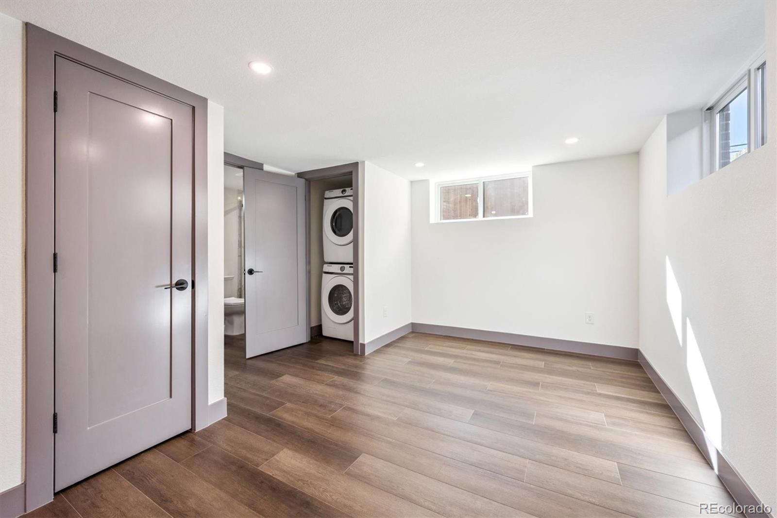 3323 Poplar Street Unit: 3323