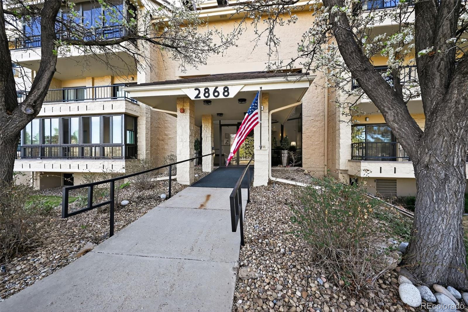 2868 S Heather Gardens Way Unit: 103