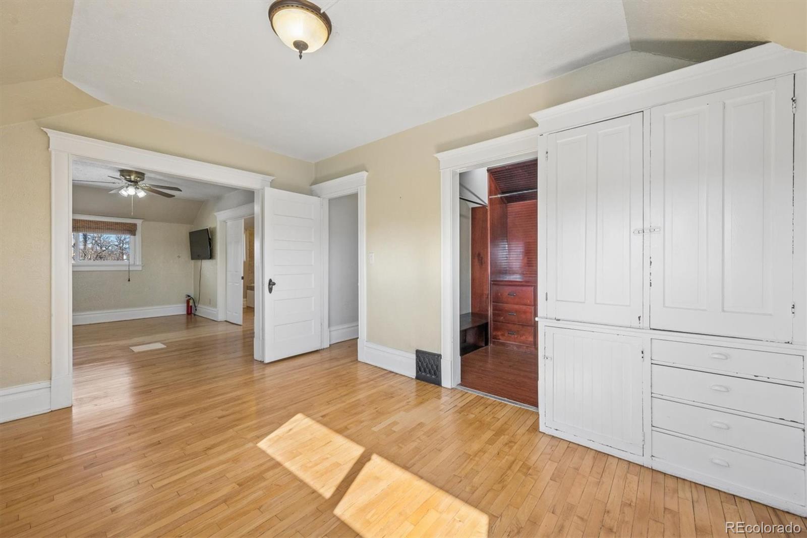 3828 Tejon Street