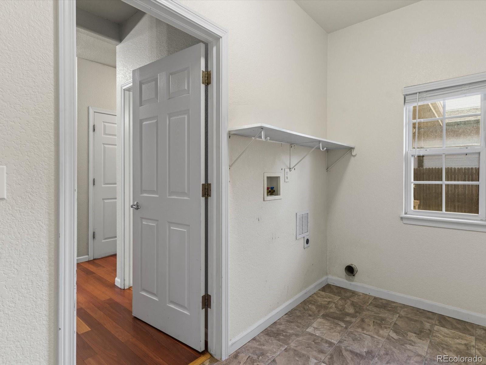 684 Hayloft Way