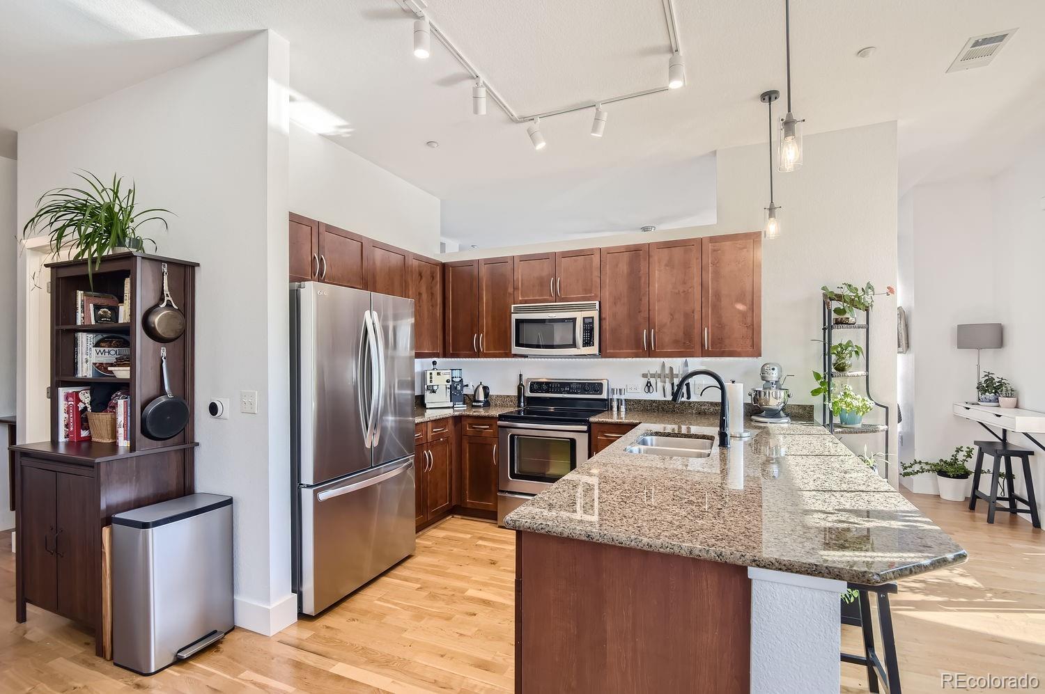 5401 S Park Terrace Avenue Unit: 301C