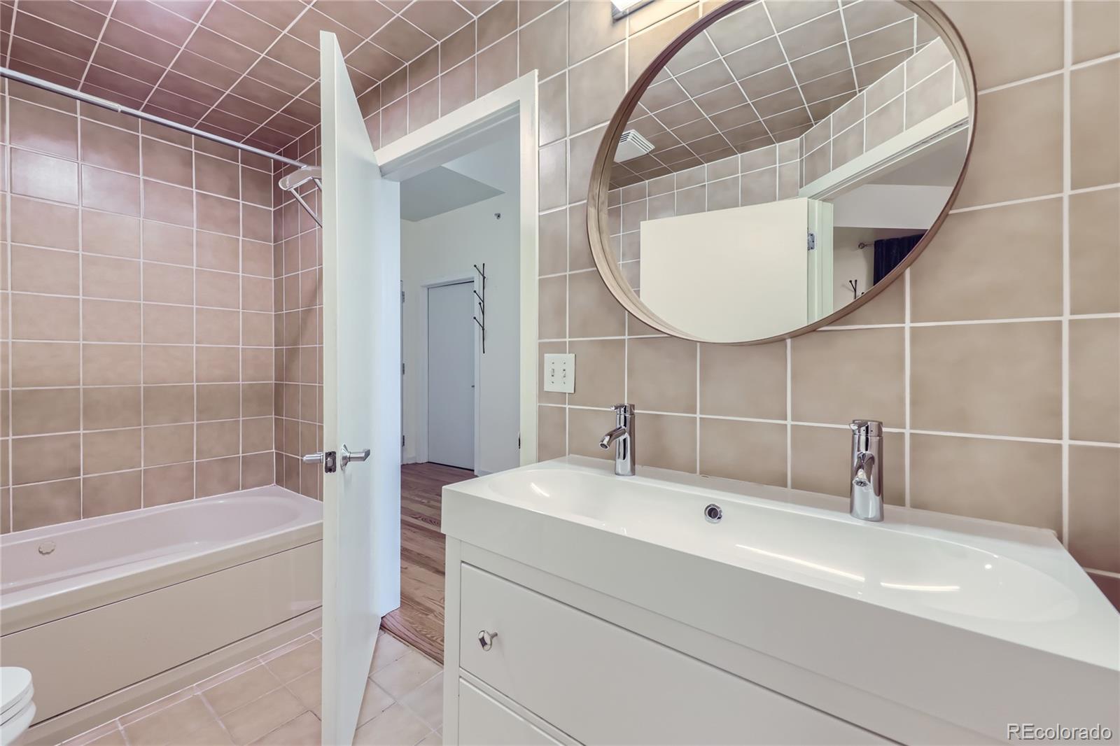 275 S Harrison Street Unit: 107