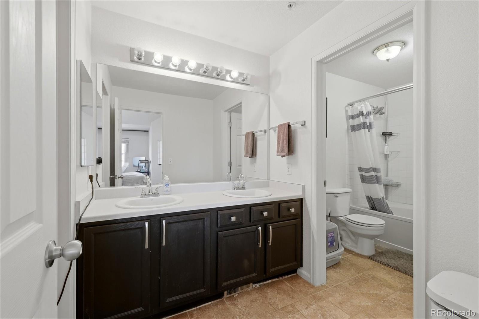 1509 S Florence Court Unit: 215