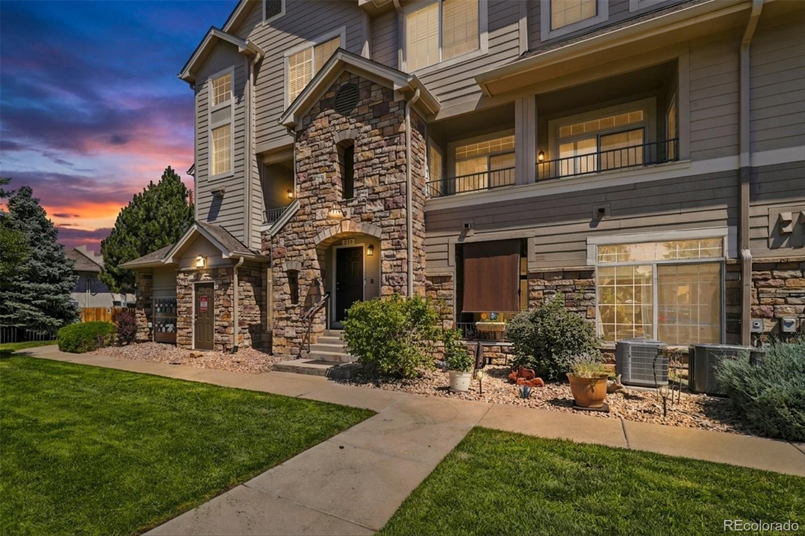 1509 S Florence Court Unit: 215