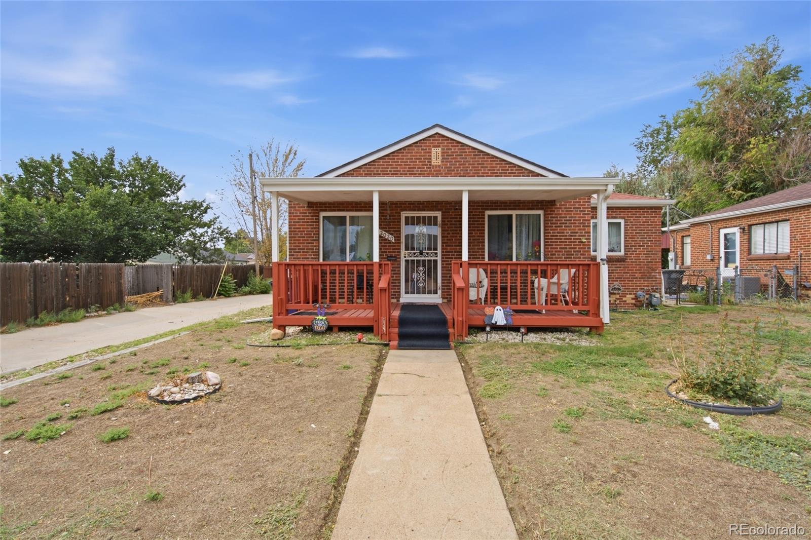 2020 W Scott Place
