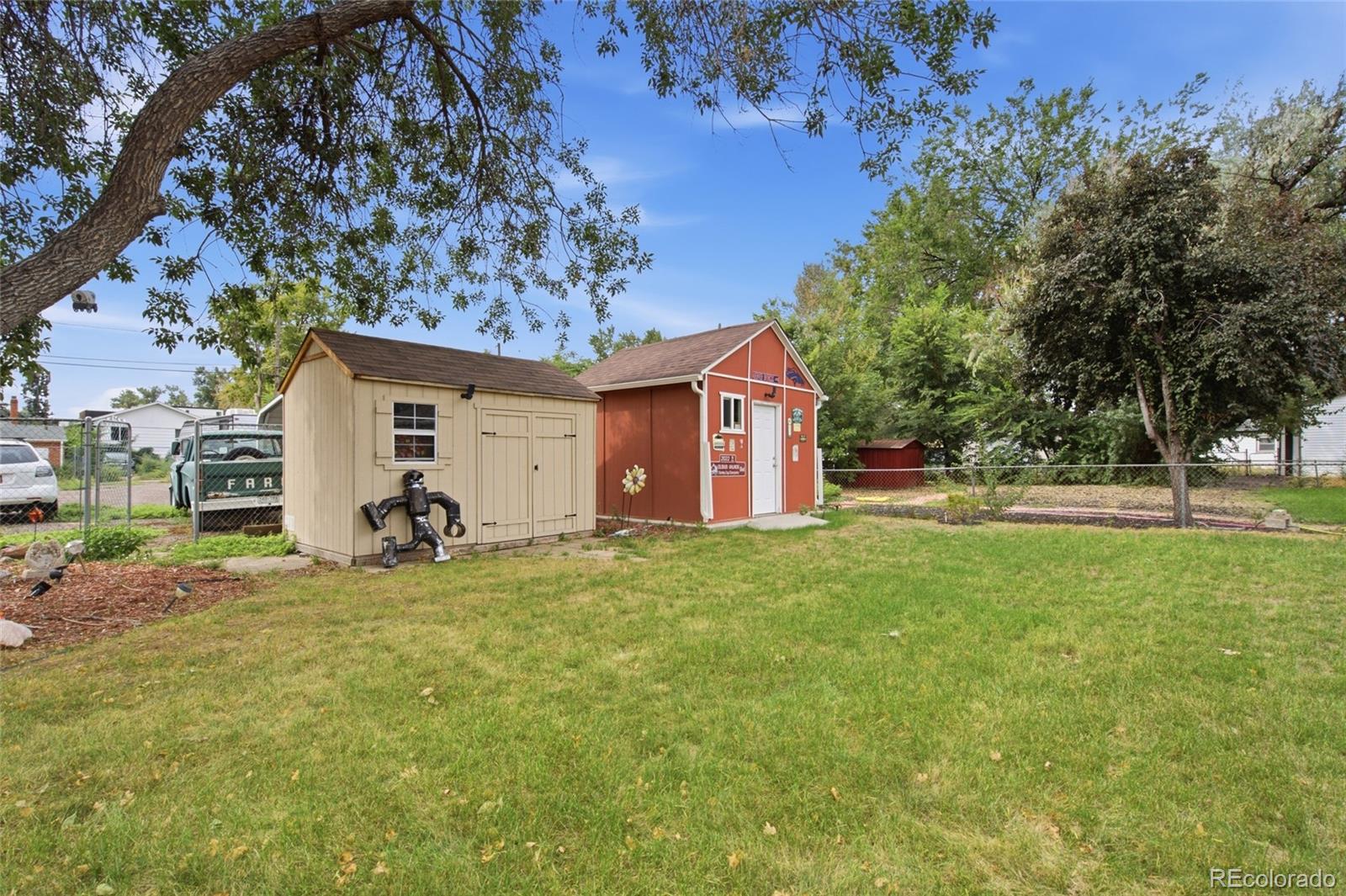 2020 W Scott Place