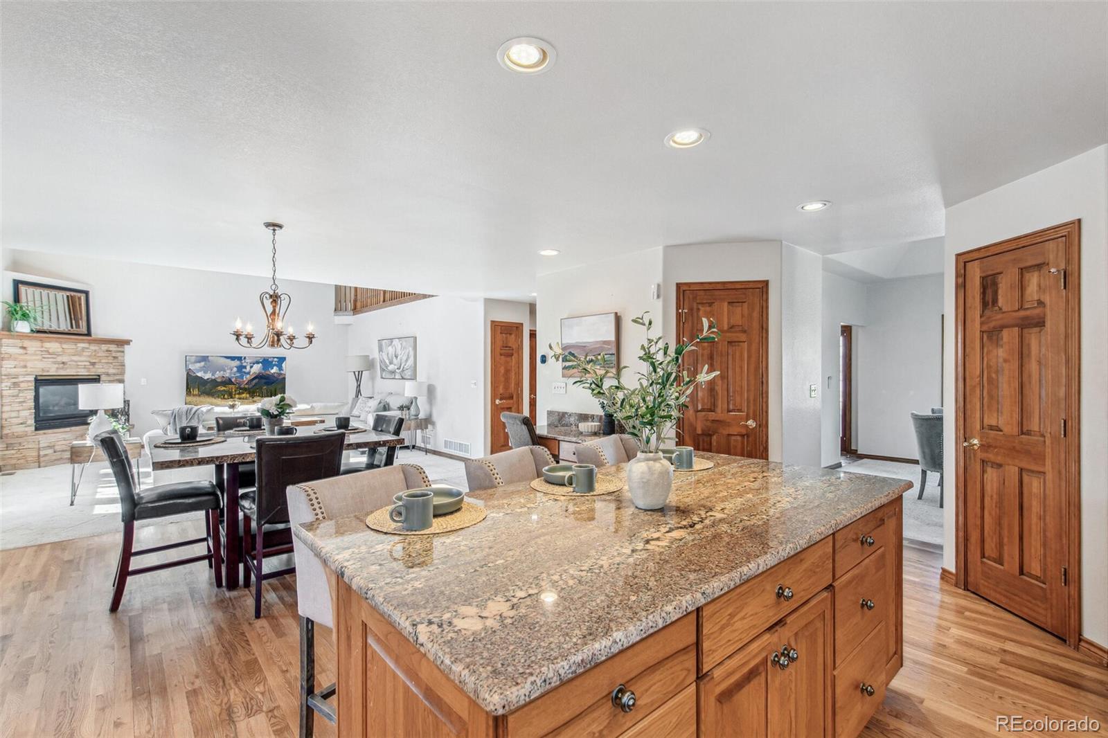 942 Xenon Court