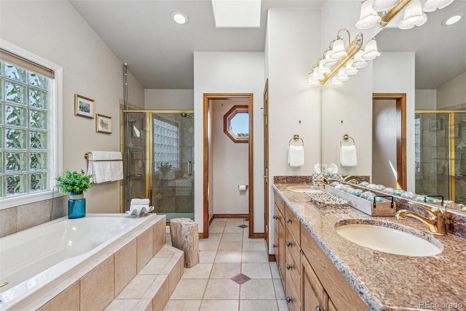 942 Xenon Court