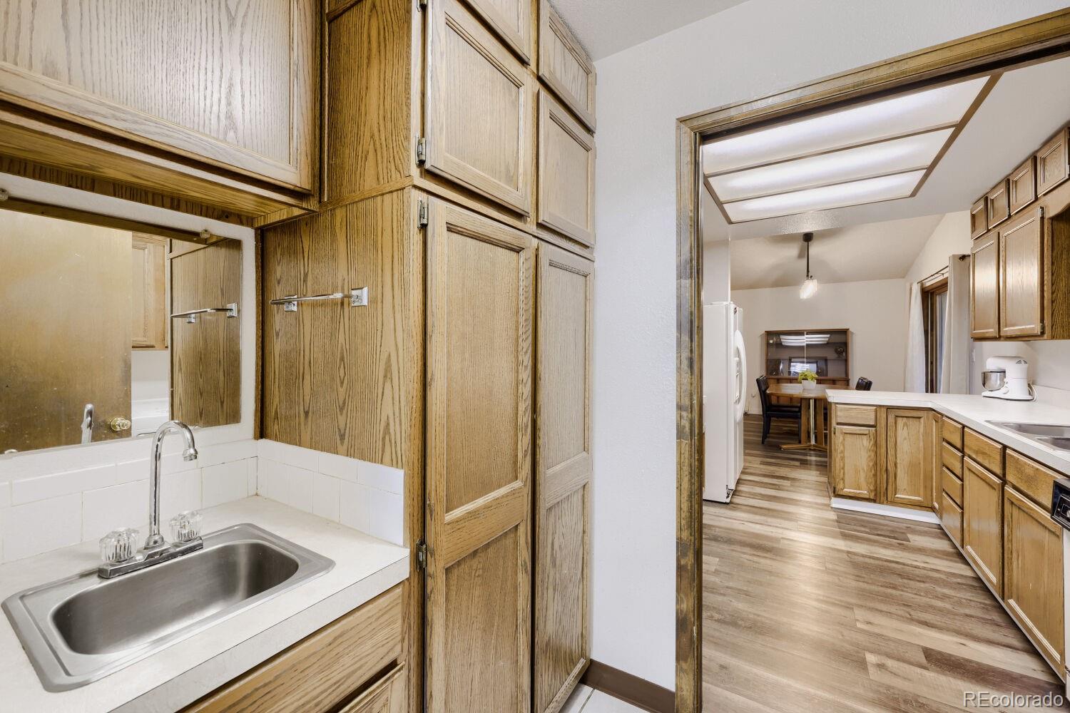 243 S 25th Avenue