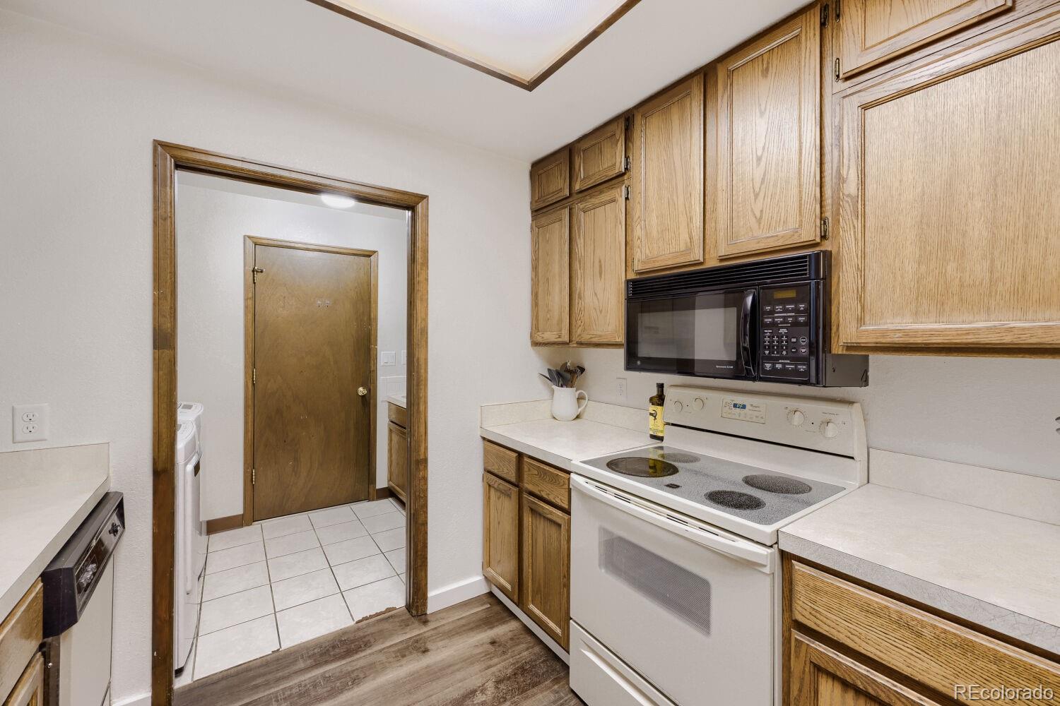 243 S 25th Avenue