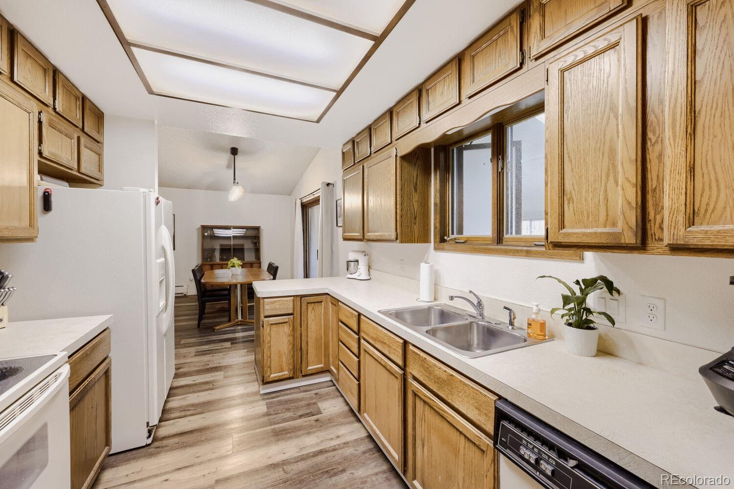243 S 25th Avenue