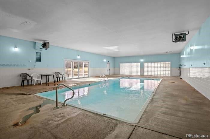 243 S 25th Avenue