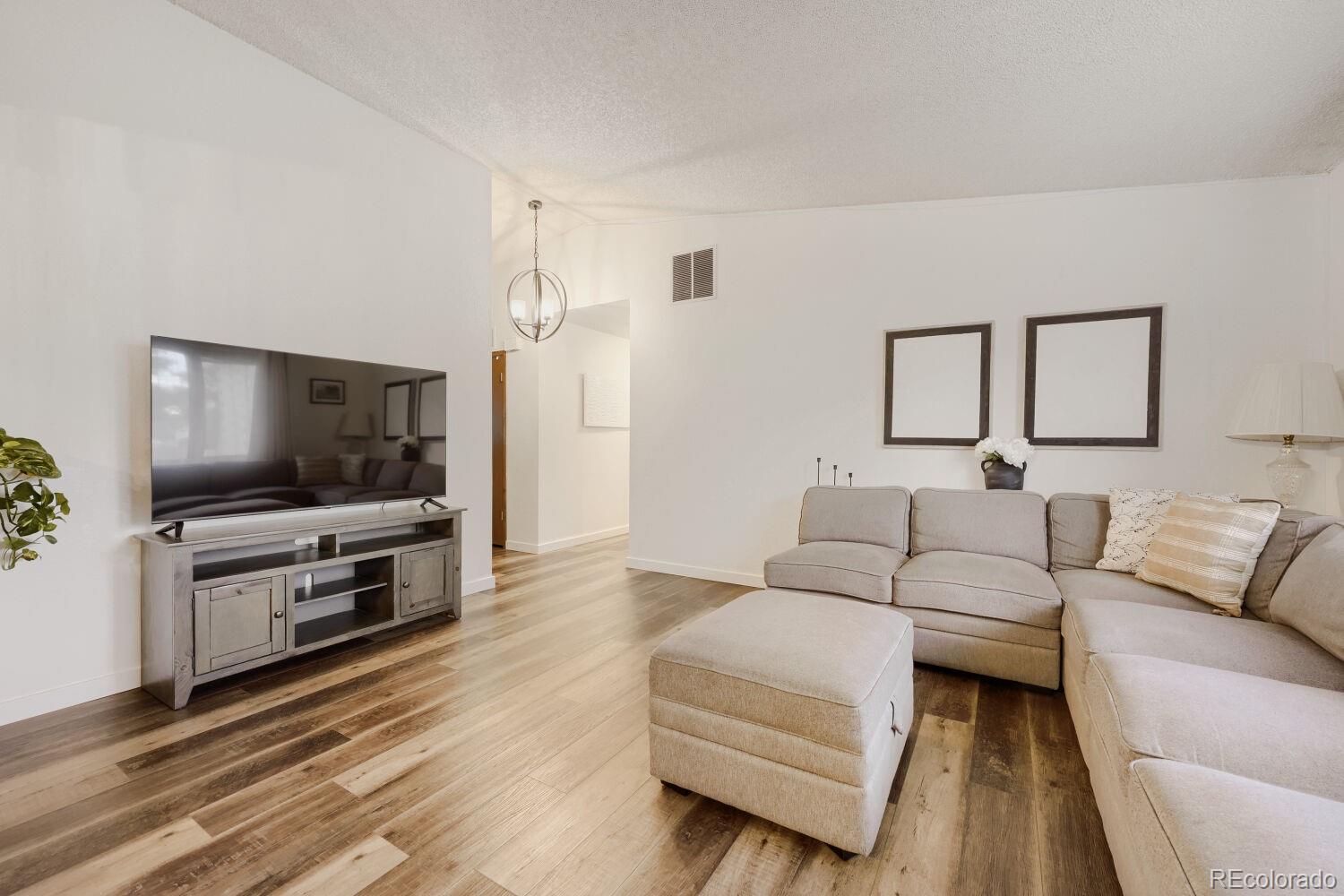 243 S 25th Avenue