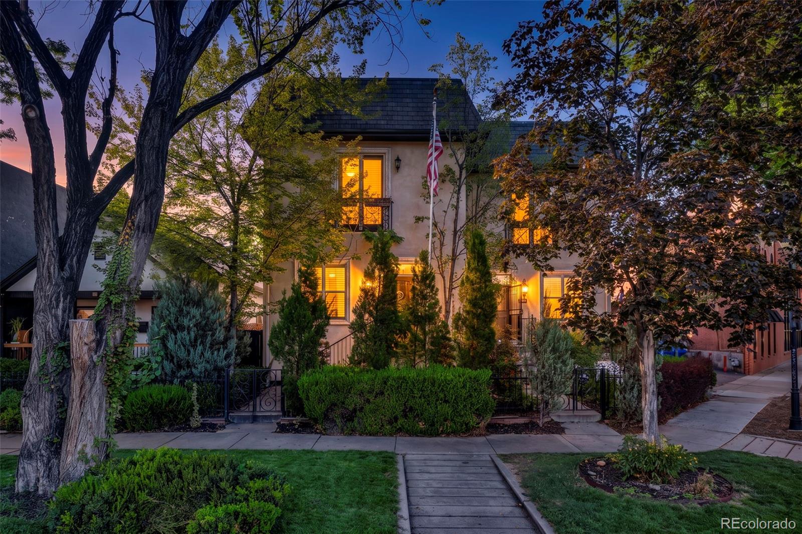 2527 Tremon Tremont