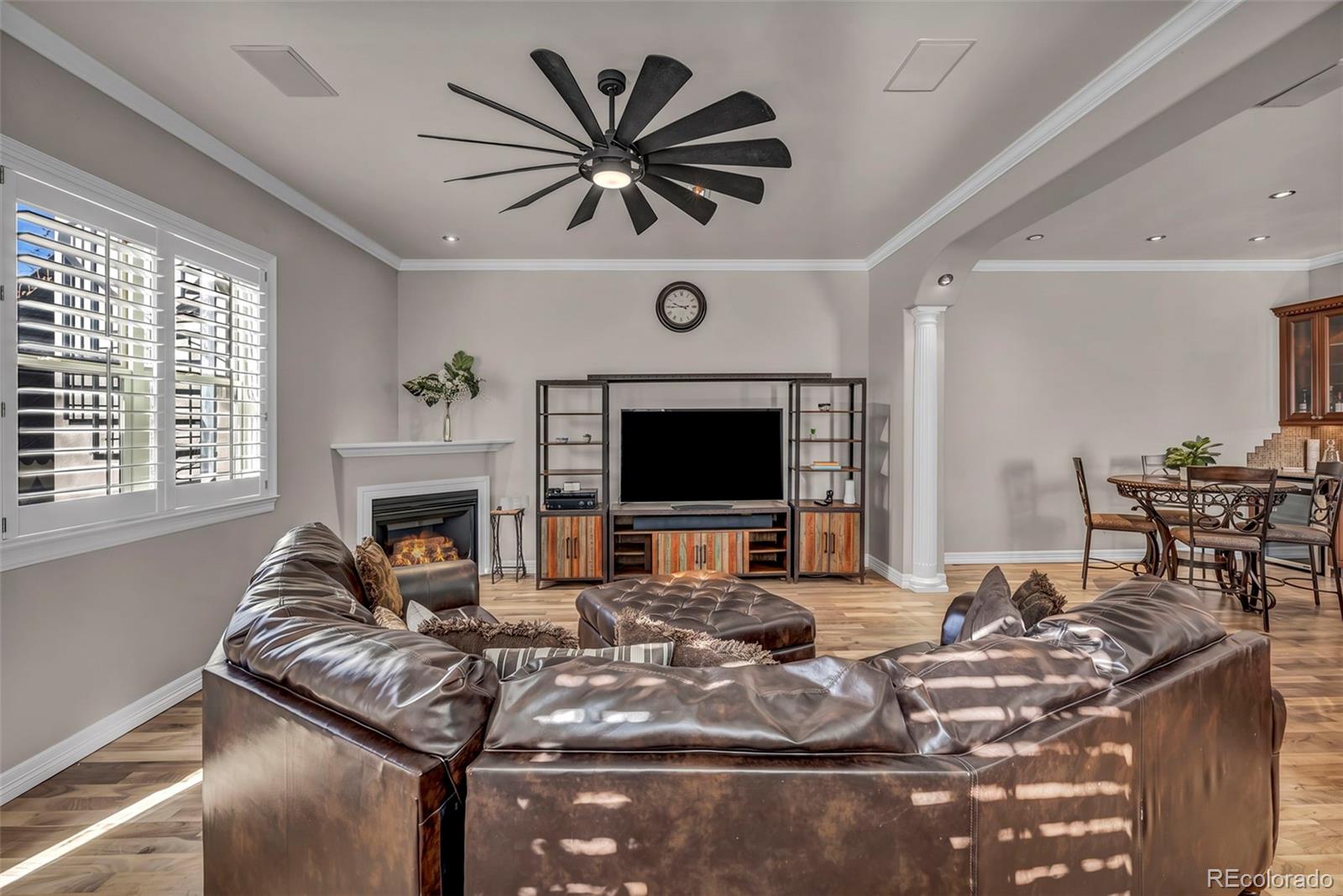 2527 Tremon Tremont