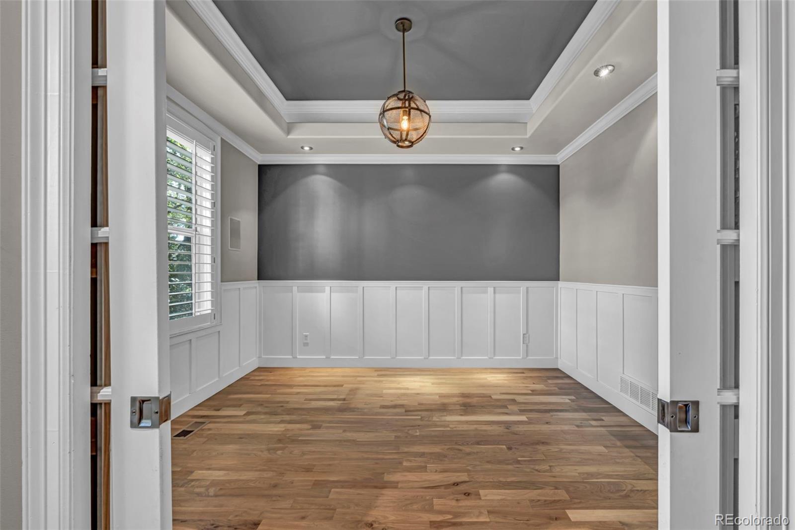 2527 Tremon Tremont
