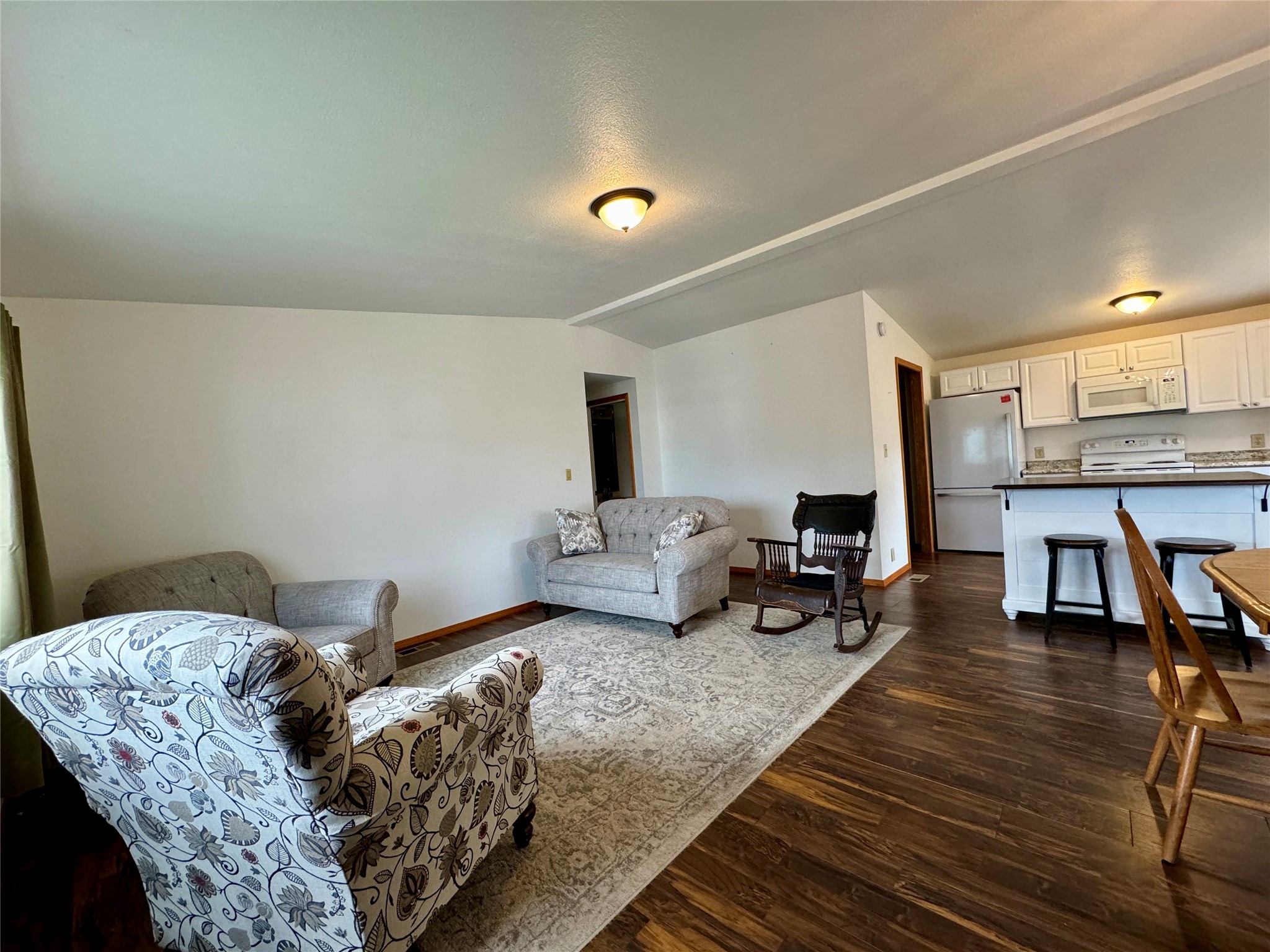 120/ 124 Forest Hill Village 41