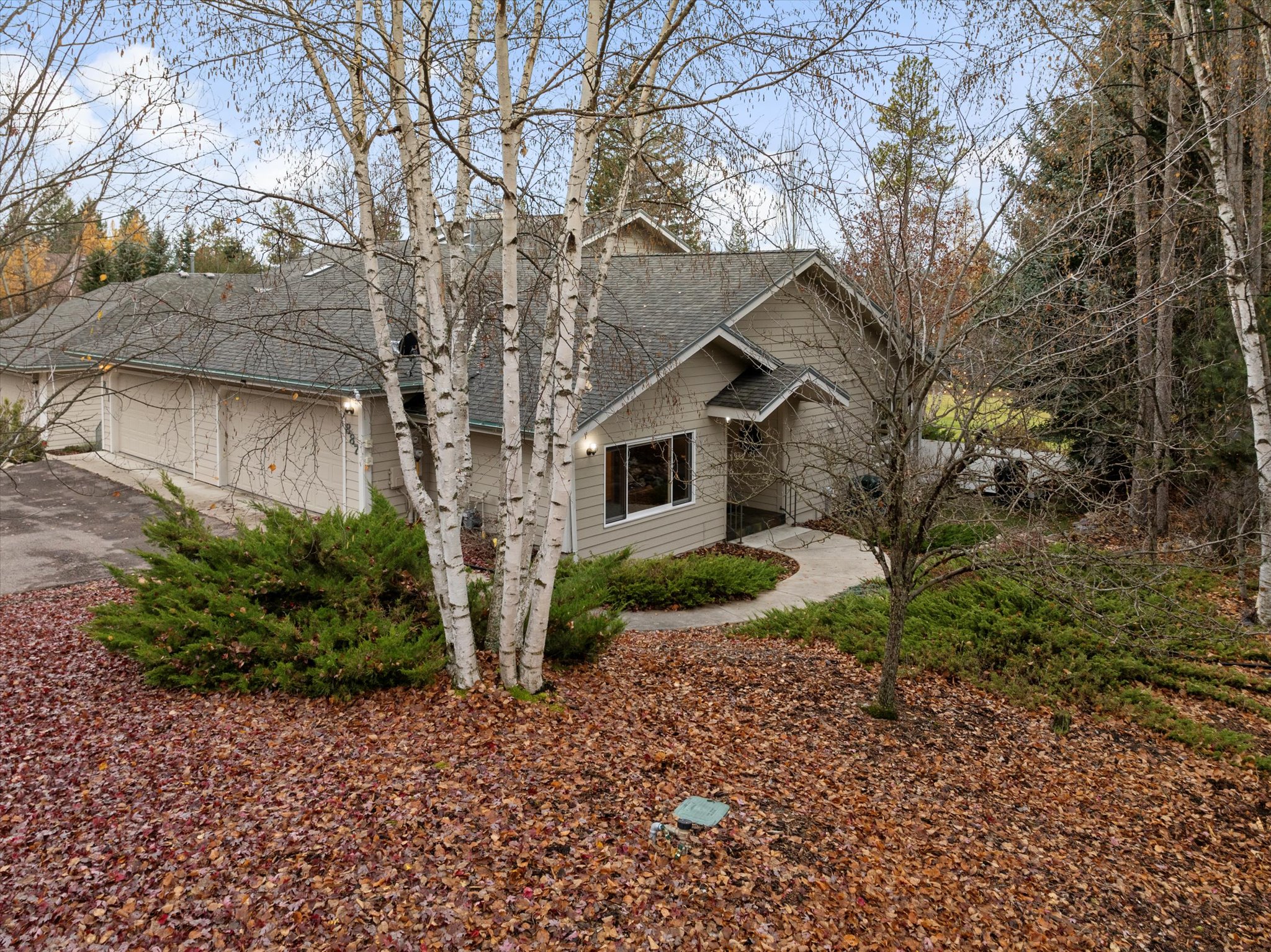 887 Saint Andrews Drive