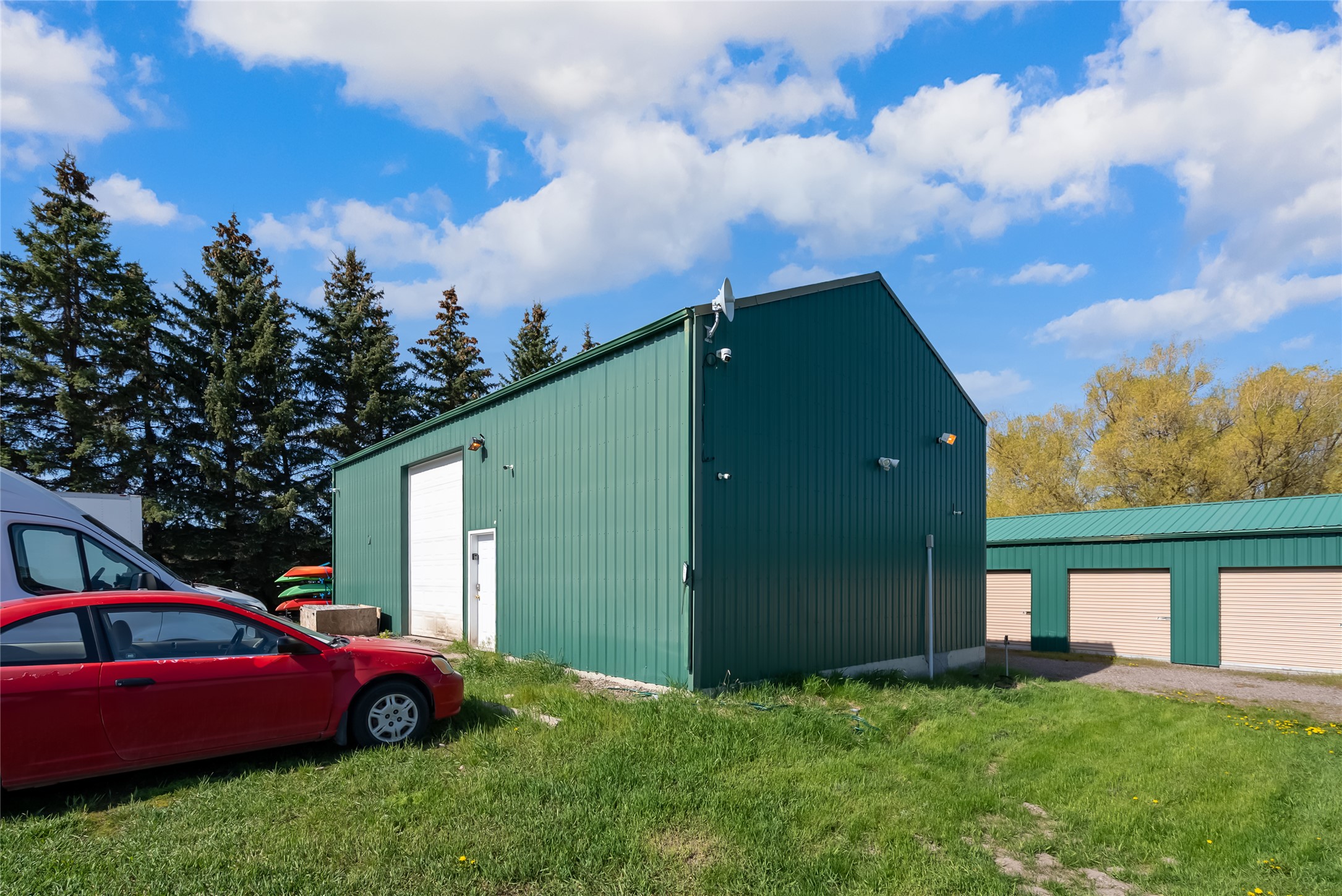 3890 Hwy 2 E