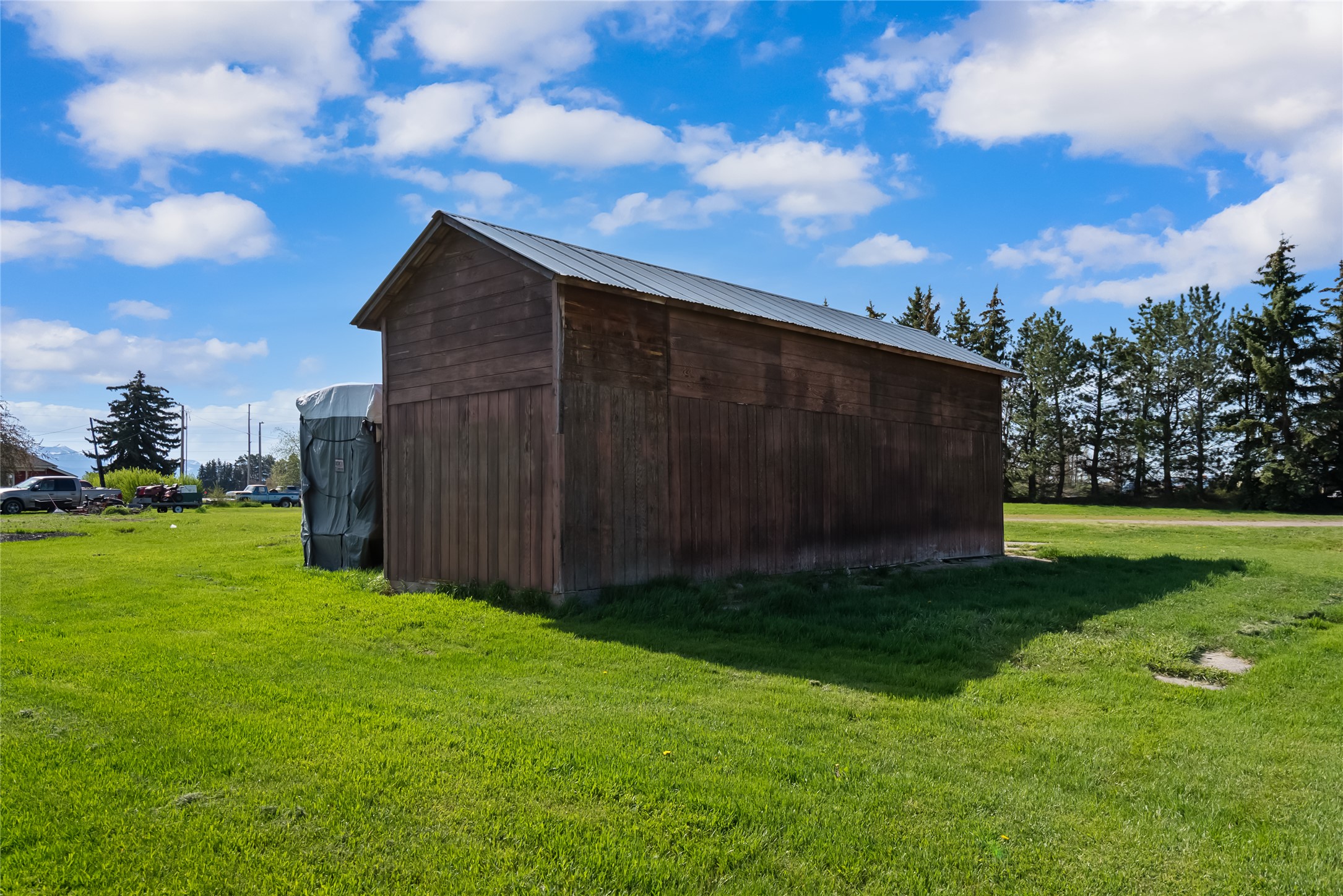 3890 Hwy 2 E
