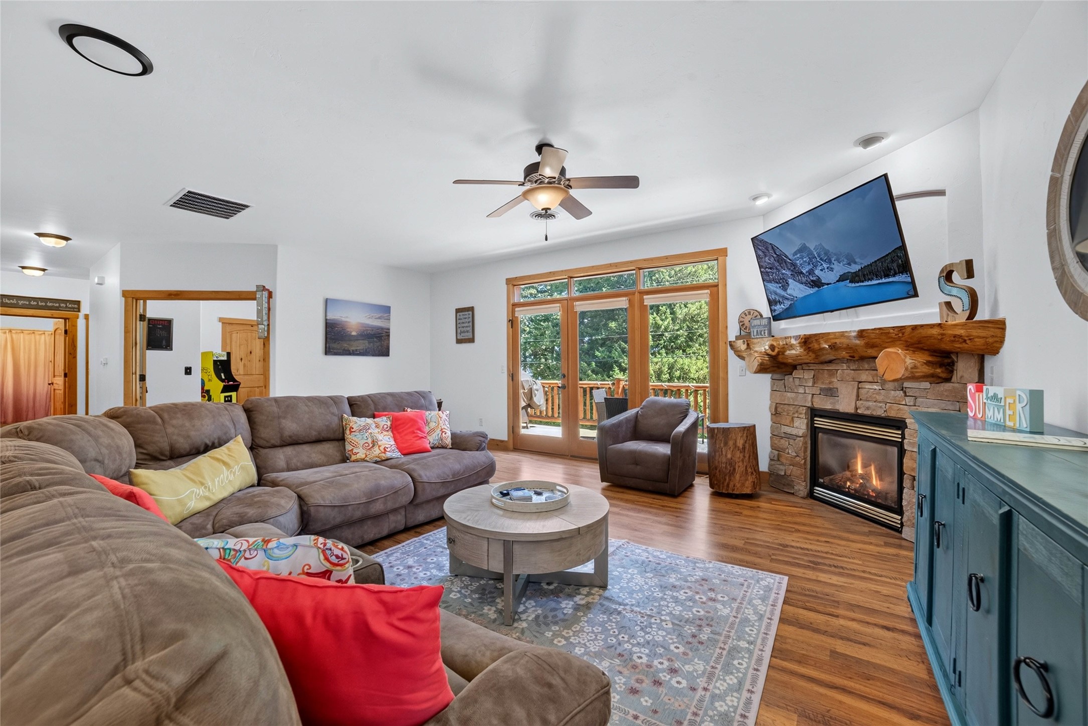 396 N Juniper Bay Road 8