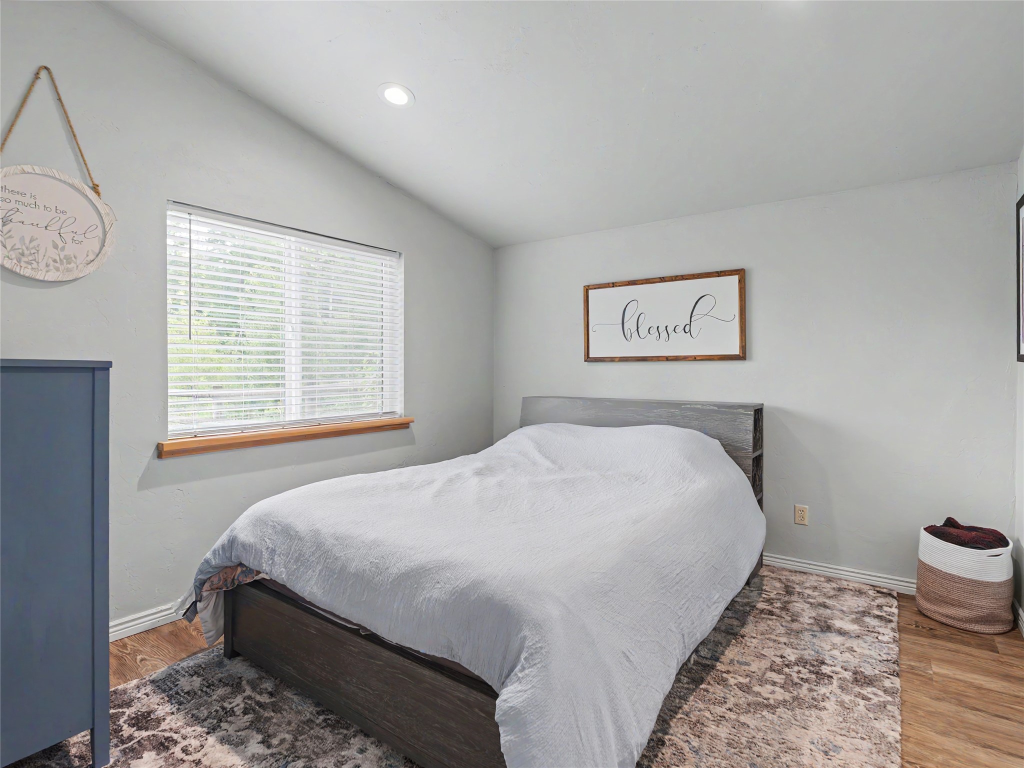 28012 Meadow Creek Road