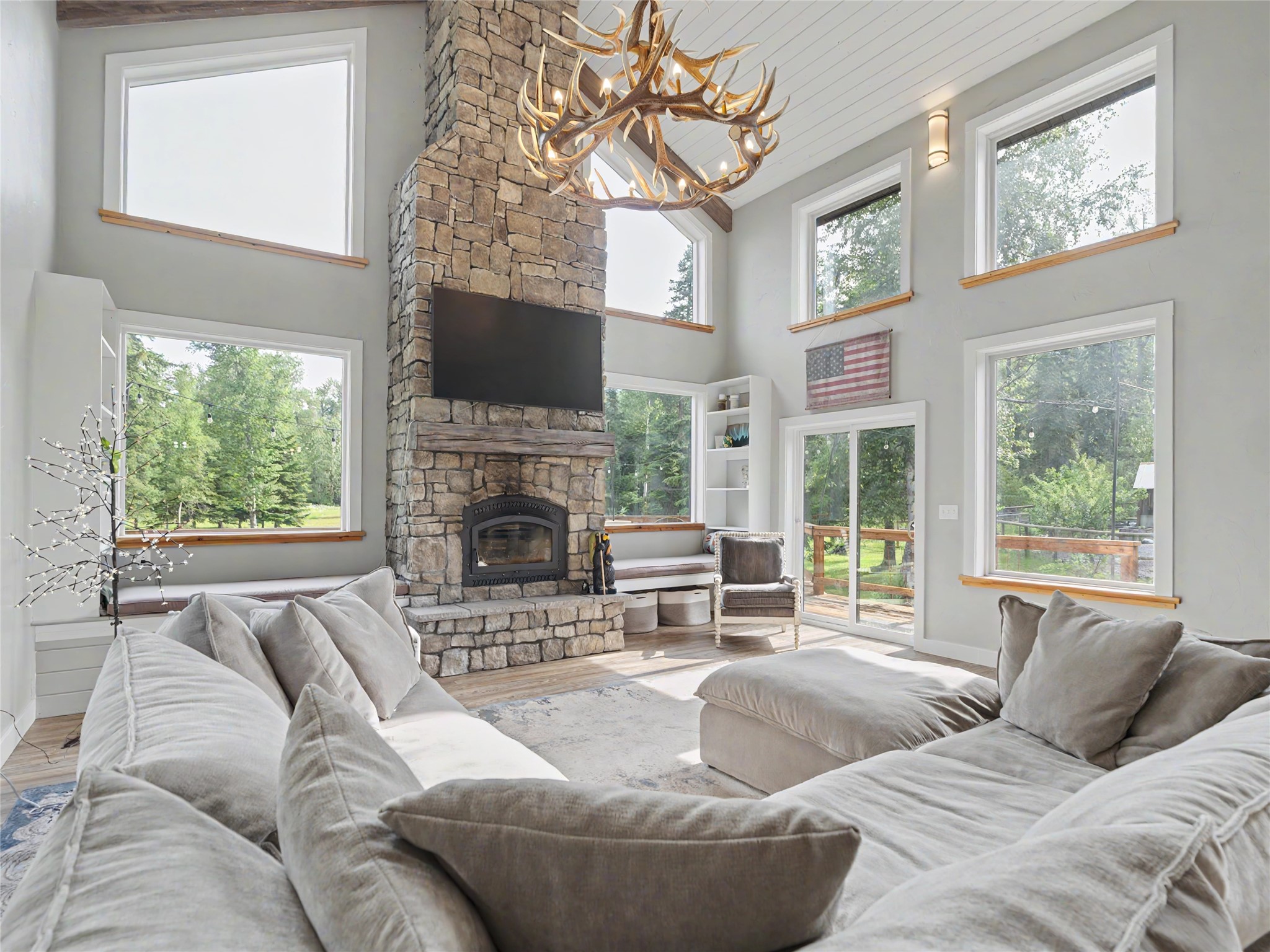 28012 Meadow Creek Road