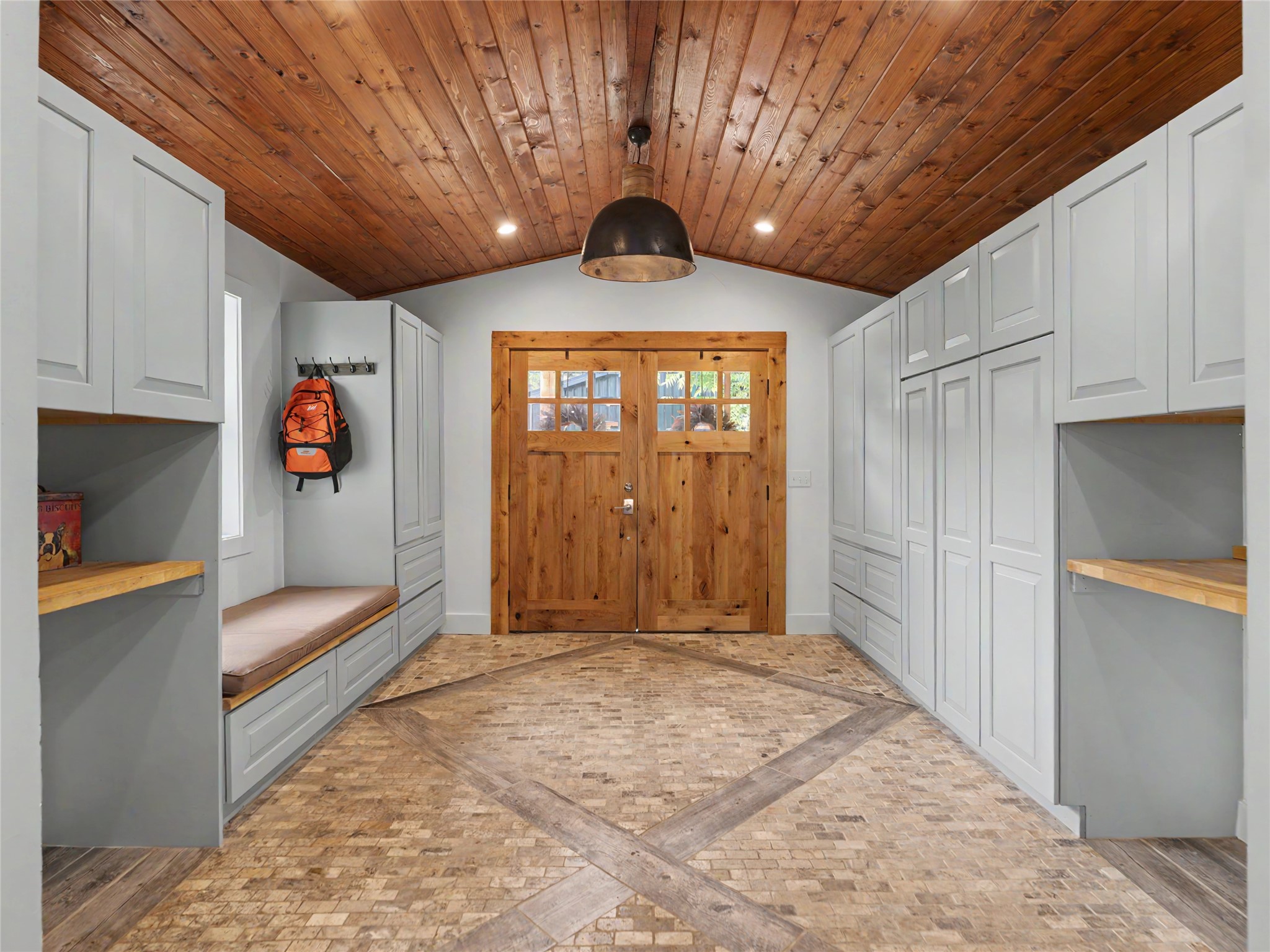 28012 Meadow Creek Road