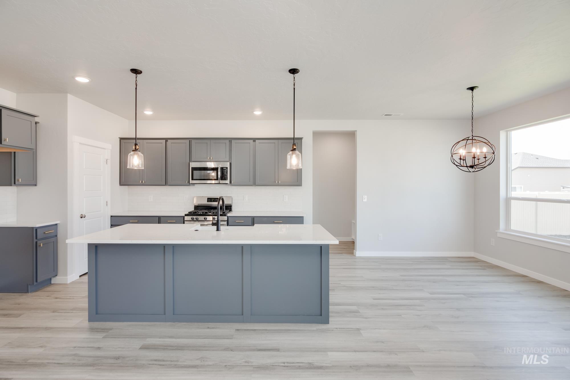 11135 W Trailheights Dr