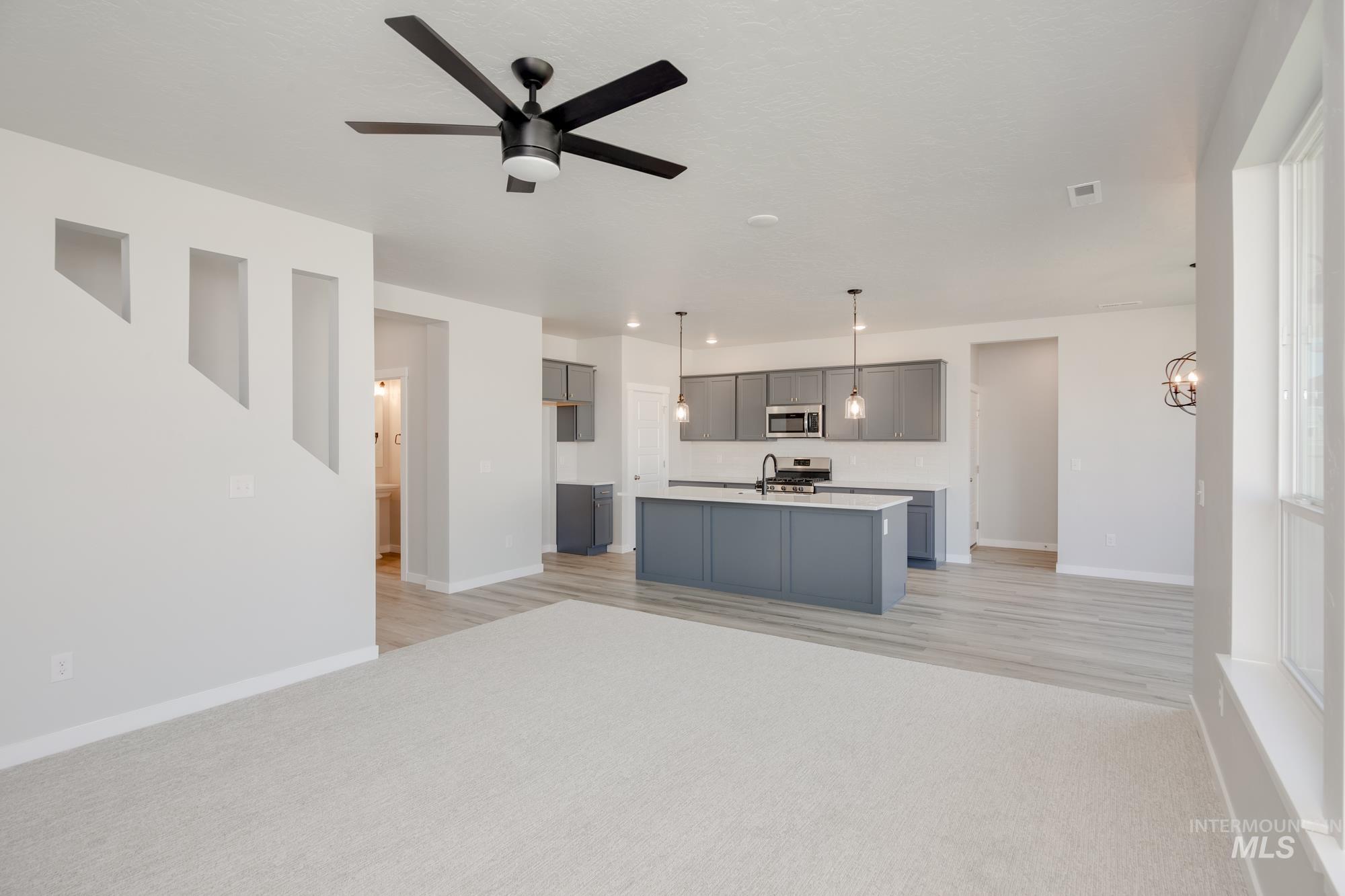 11135 W Trailheights Dr