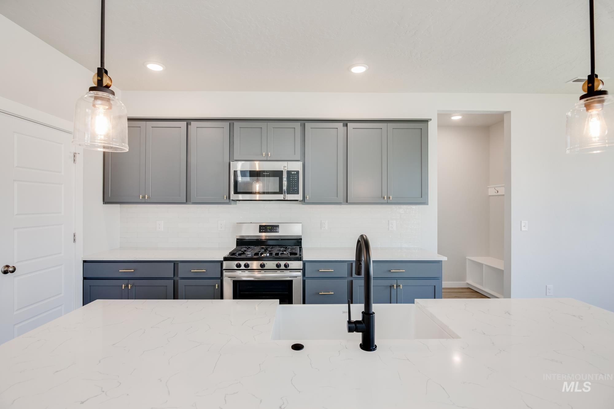 11135 W Trailheights Dr