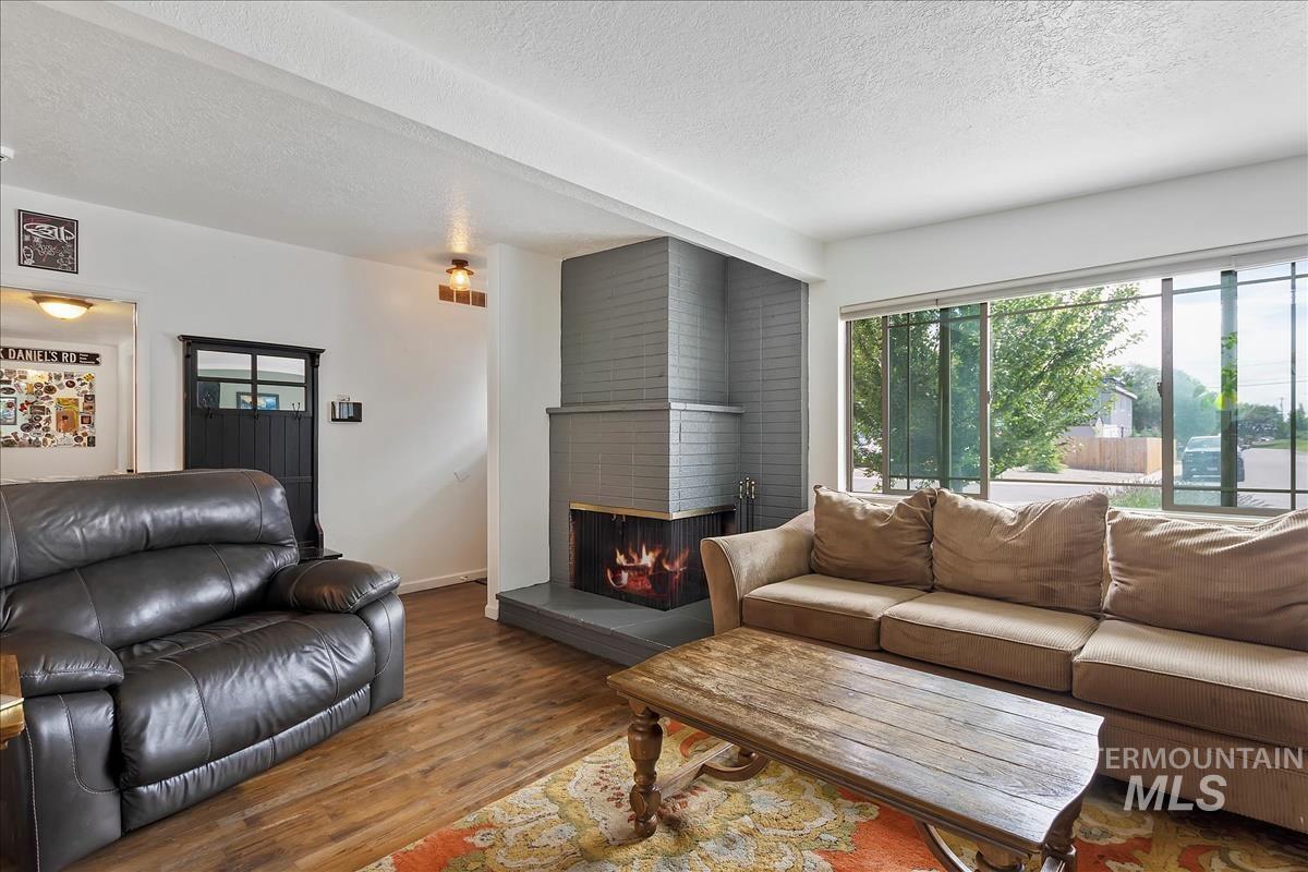 7310 W Sunnybrook Dr