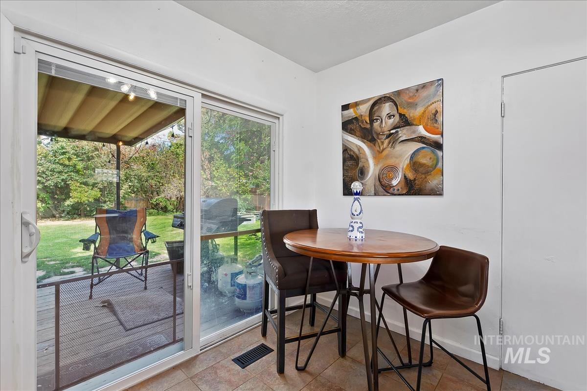 7310 W Sunnybrook Dr