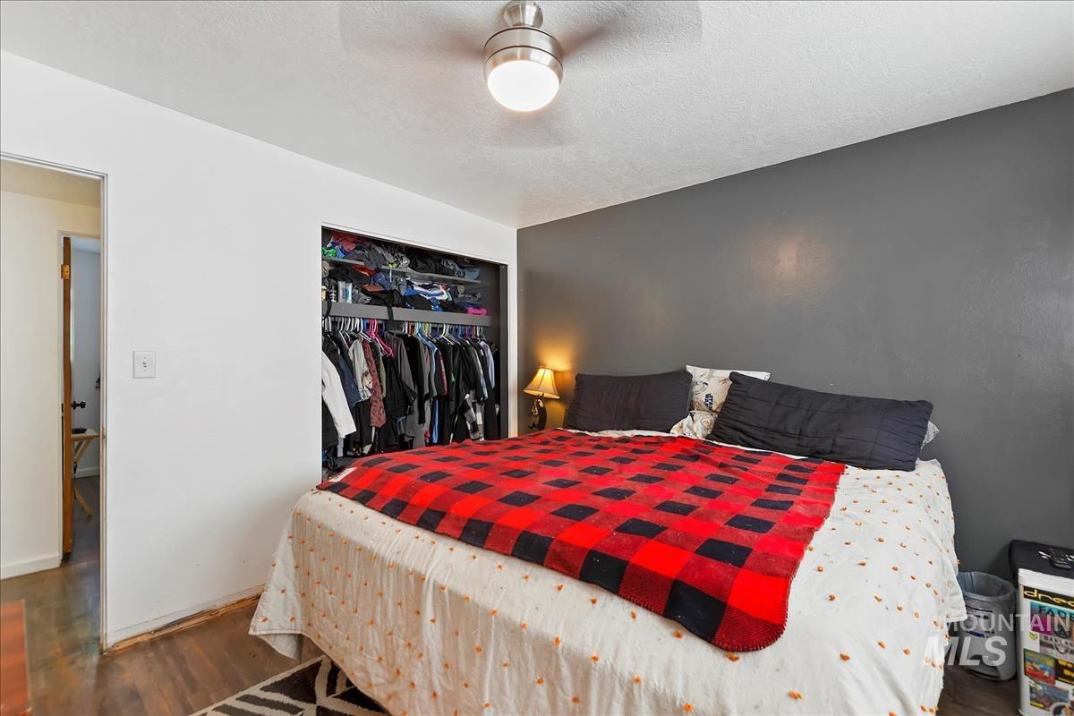 7310 W Sunnybrook Dr