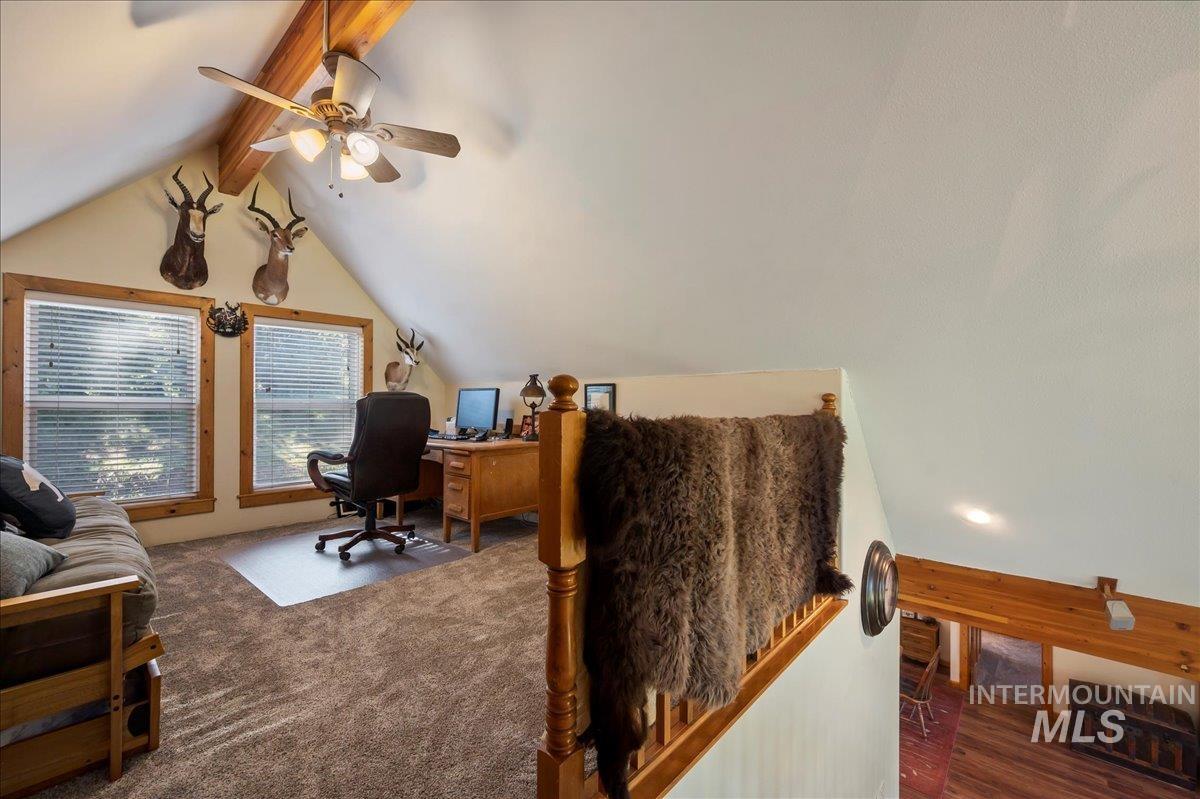 21 Pioneer Dr