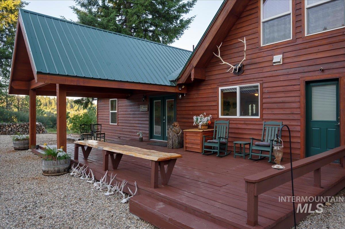 21 Pioneer Dr