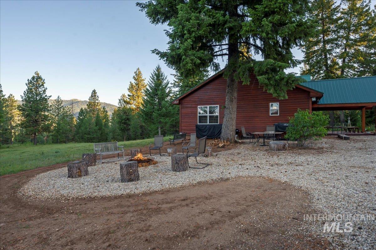 21 Pioneer Dr