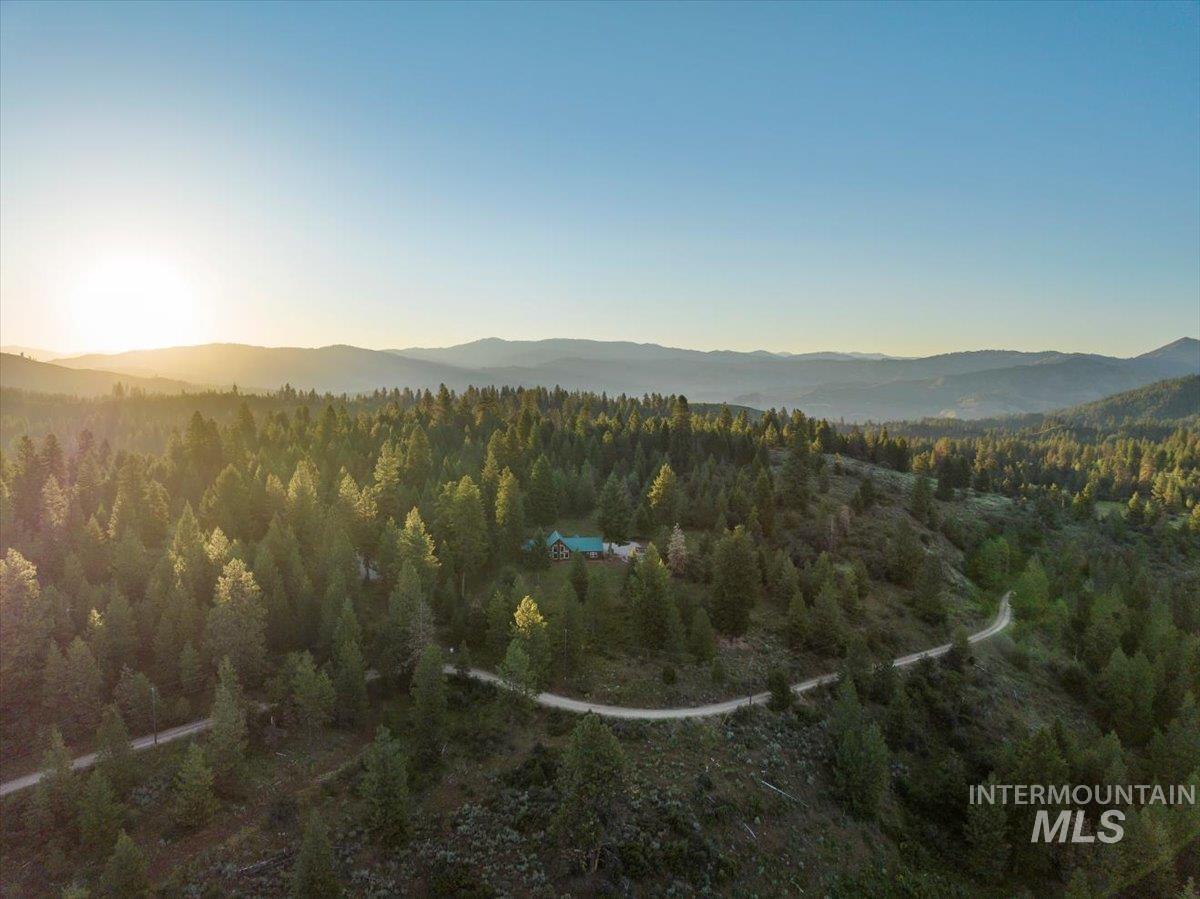 21 Pioneer Dr